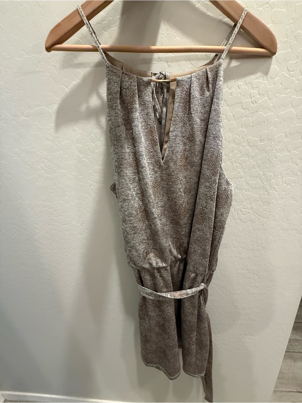 White House Black Market Heathered Taupe V-Neck Sweater